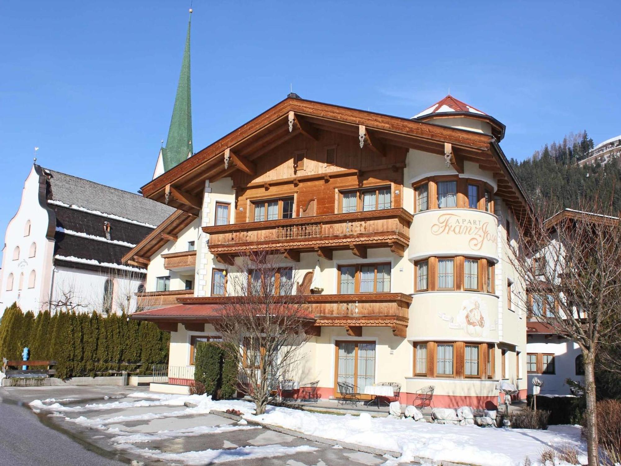 Attractive Holiday Home In Kaltenbach On The Ski Slope Stumm Exterior foto
